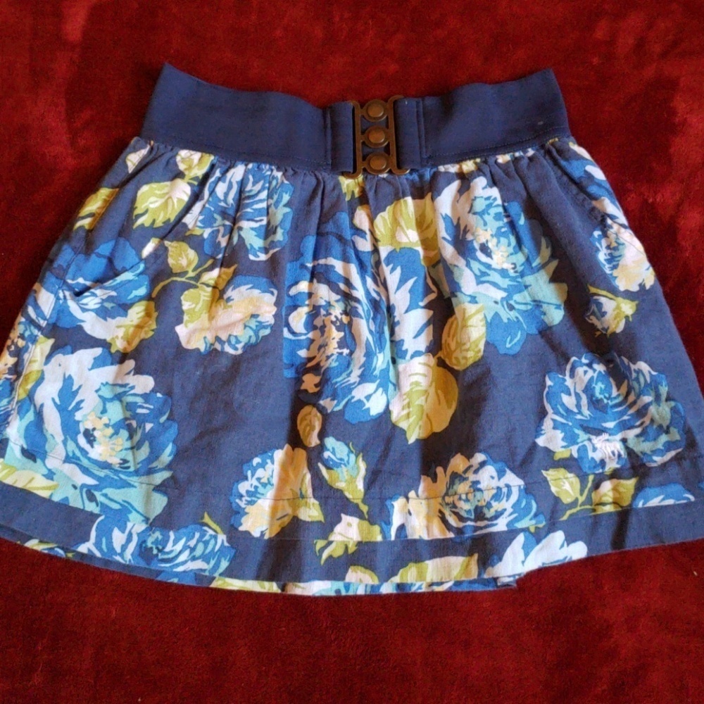 Girl Abercrombie skirt size XL